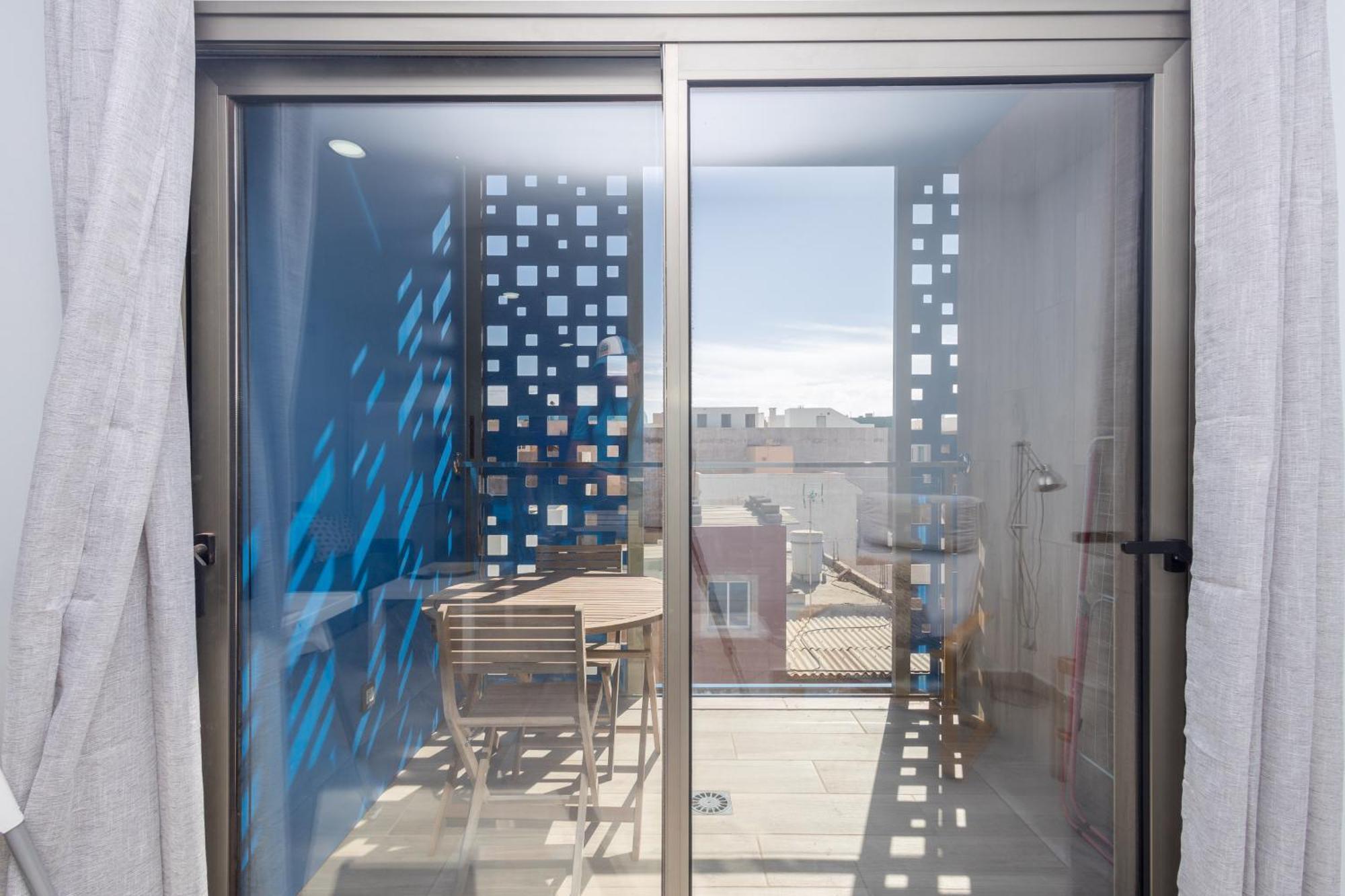 Lightbooking Apartamento Con Terraza En Playa De Arinaga Агуимес Экстерьер фото