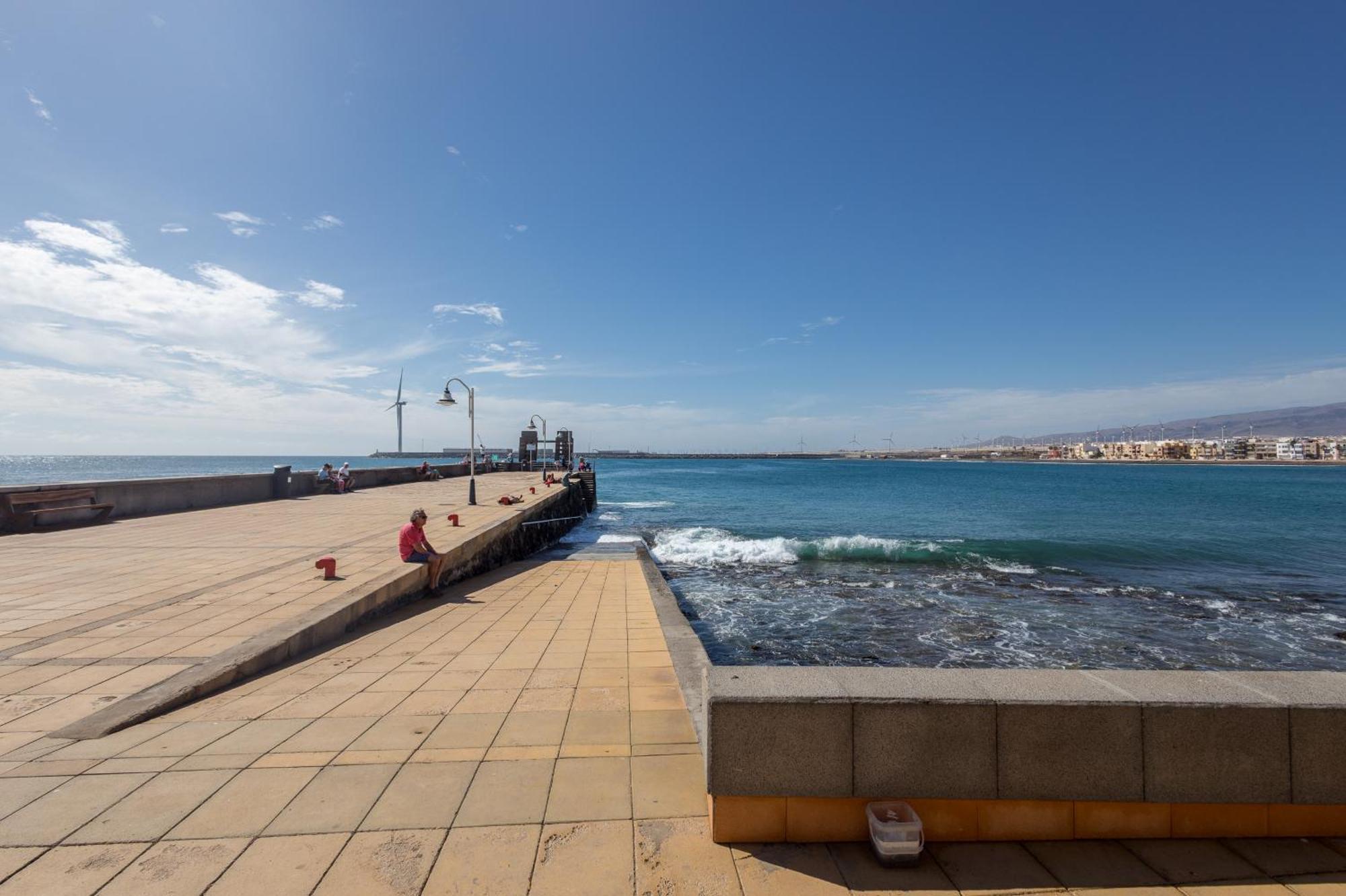 Lightbooking Apartamento Con Terraza En Playa De Arinaga Агуимес Экстерьер фото